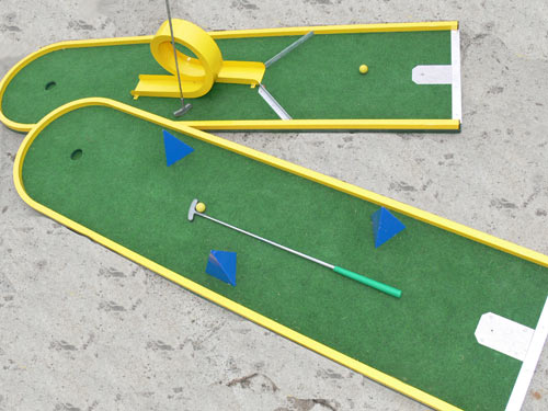 Hier sehen Sie ein Video vom Minigolf